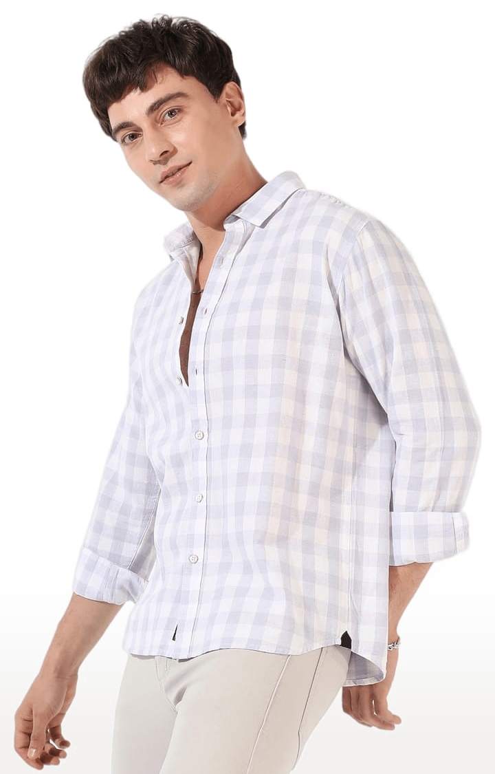 Men's White and Purple Cotton Blend Checkered Casual Shirts