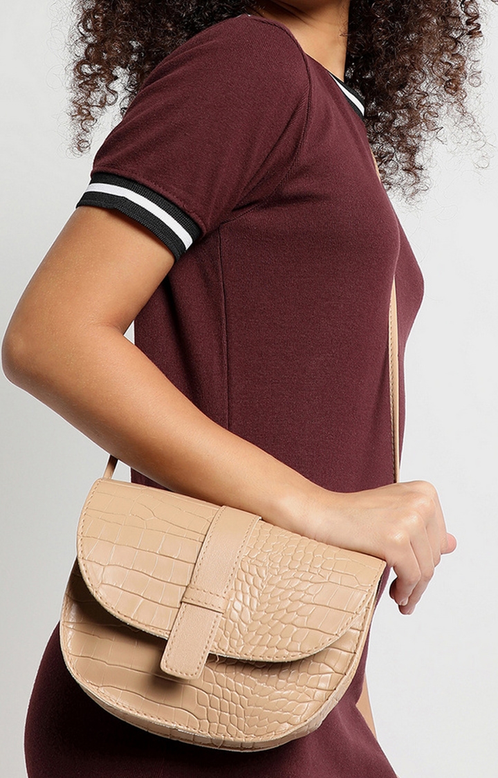 Women's Beige Textured Sling Bags