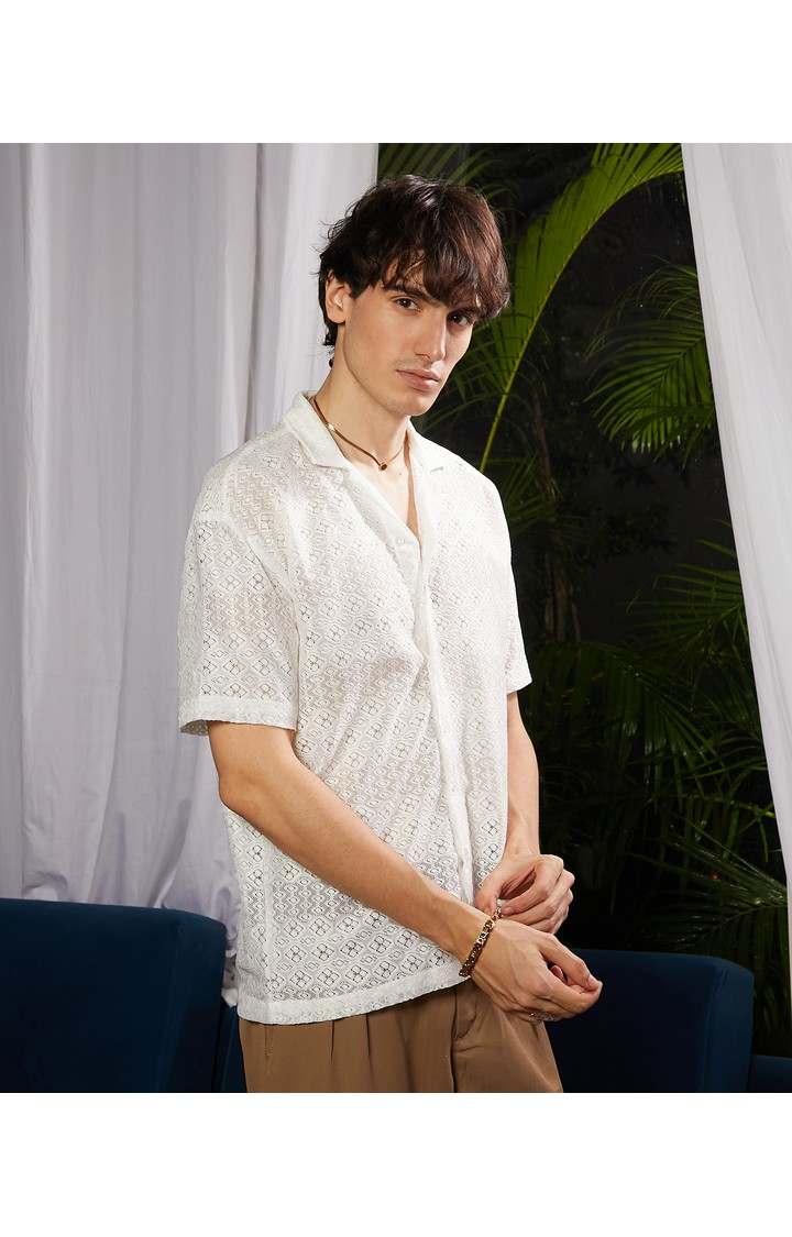 Men's White Solid Casual Shirts