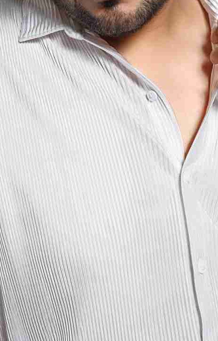 Men's White Solid Casual Shirts