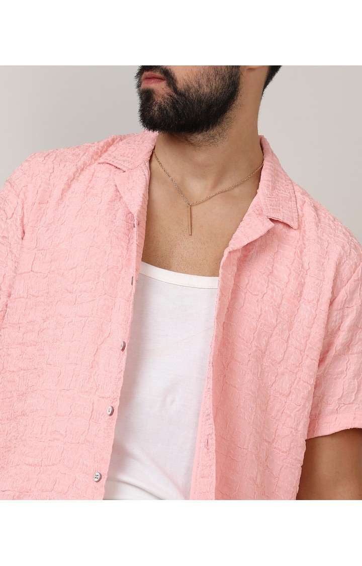 Men's Pink Solid Casual Shirts