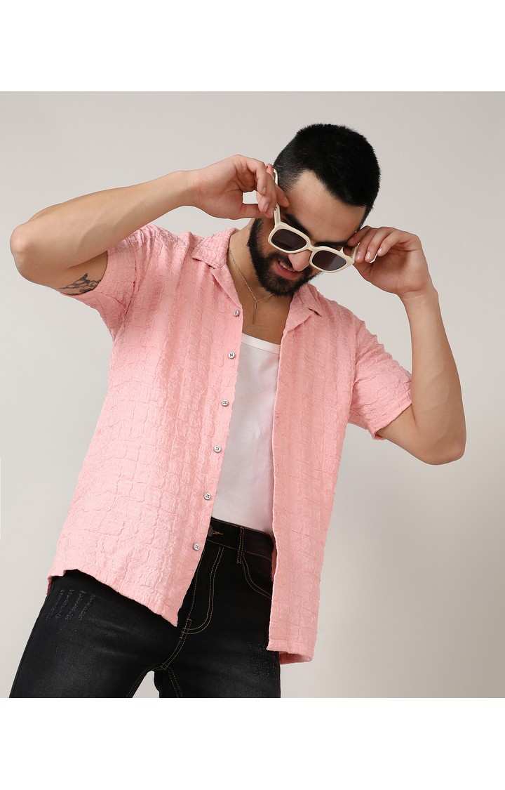 Men's Pink Solid Casual Shirts