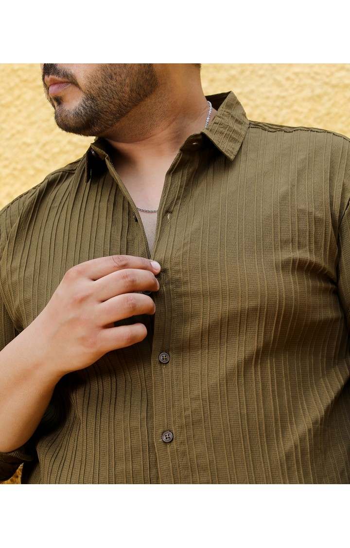 Men's Green Solid Casual Shirts