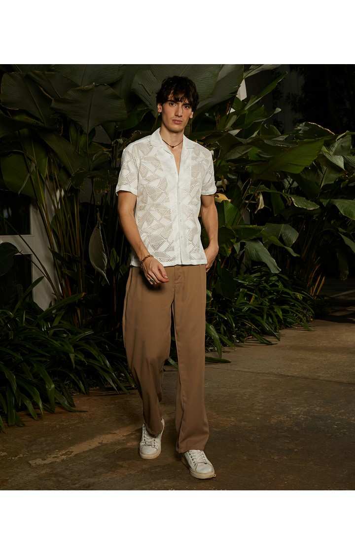 Men's White Solid Casual Shirts
