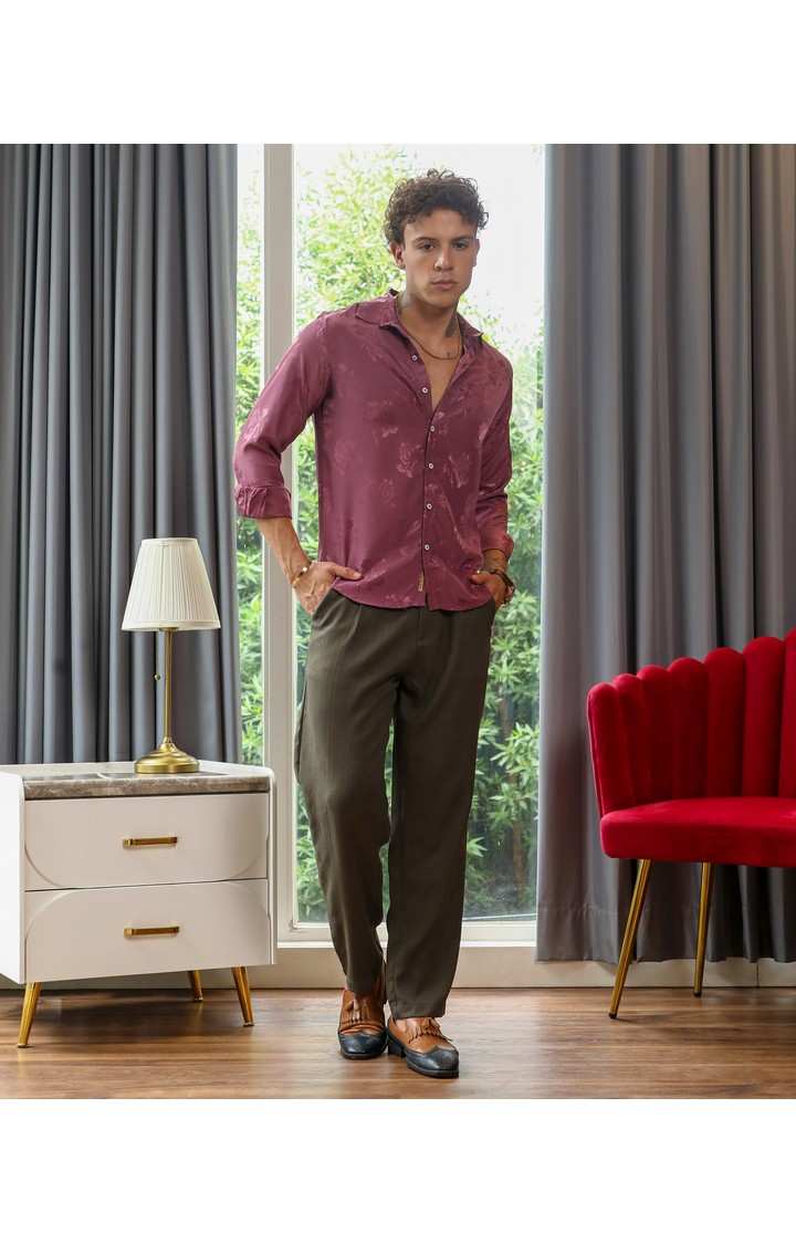 Men's Pink Solid Casual Shirts