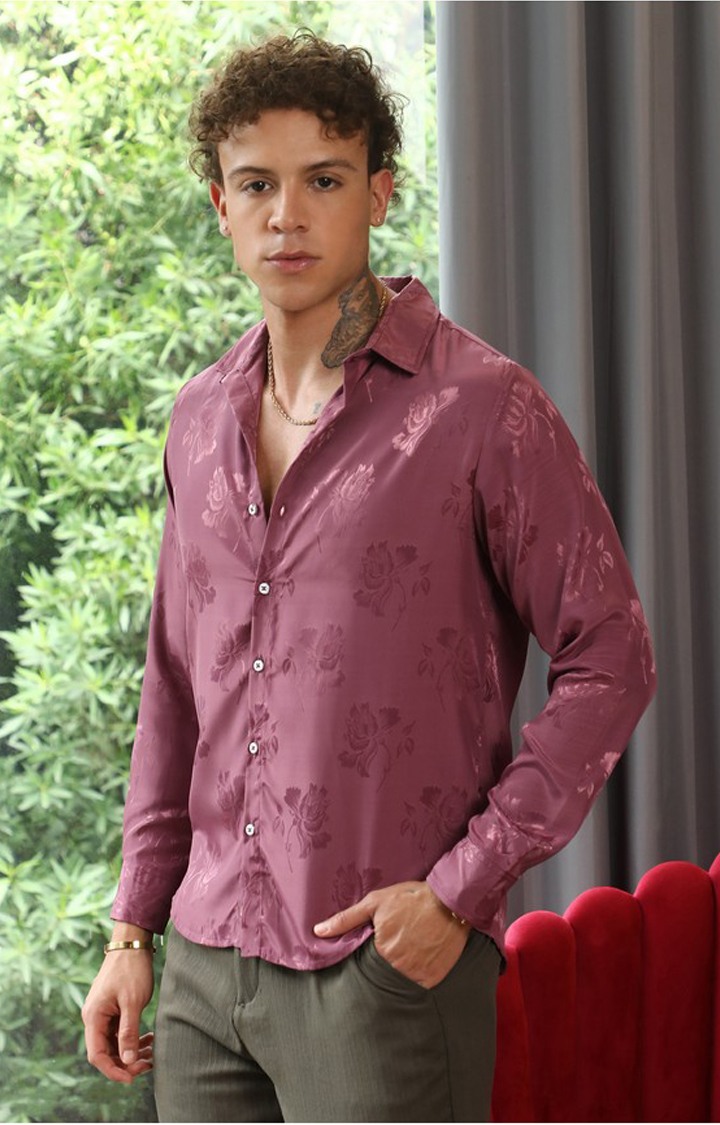Men's Pink Solid Casual Shirts