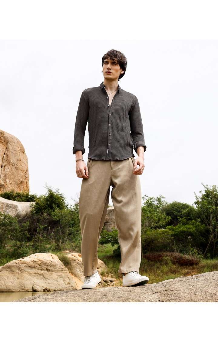 Men's Black Solid Casual Shirts