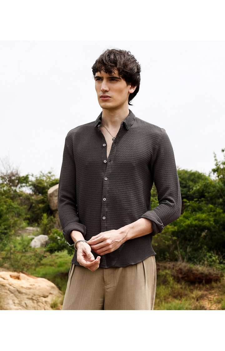 Men's Black Solid Casual Shirts