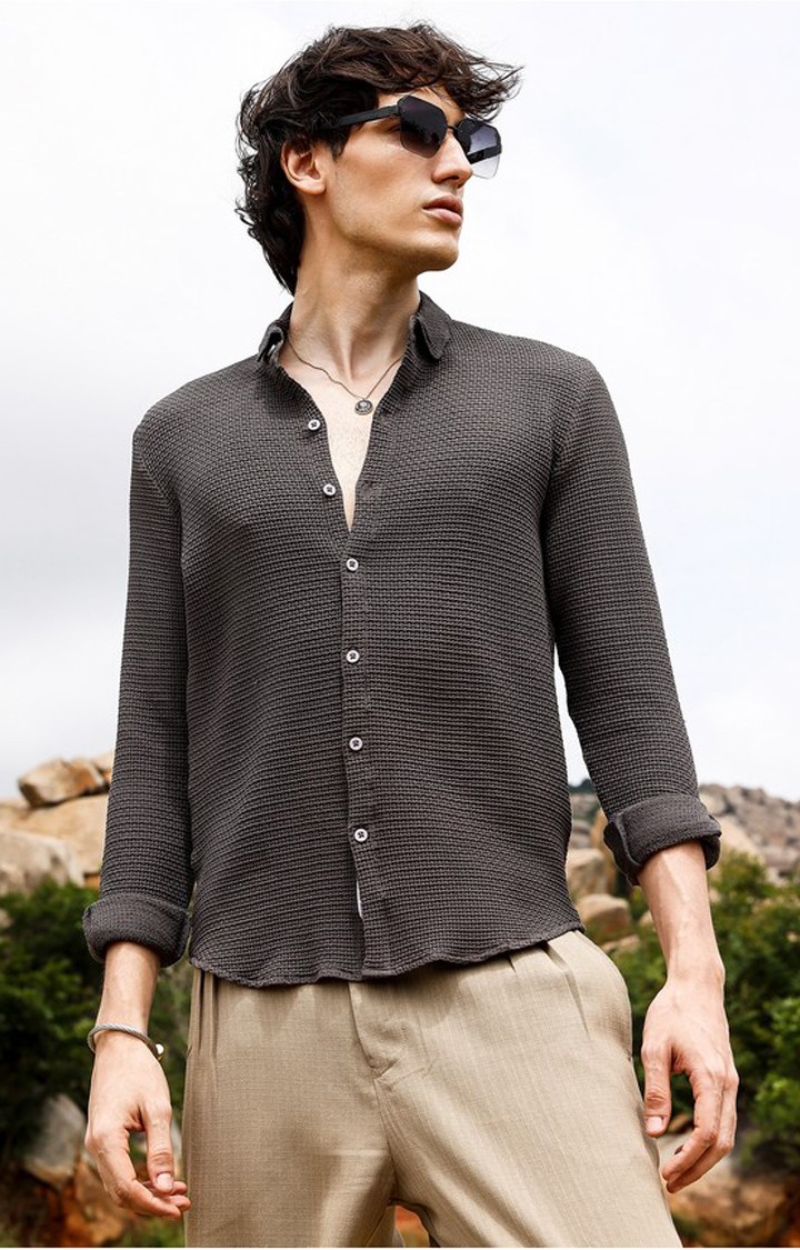 Men's Black Solid Casual Shirts