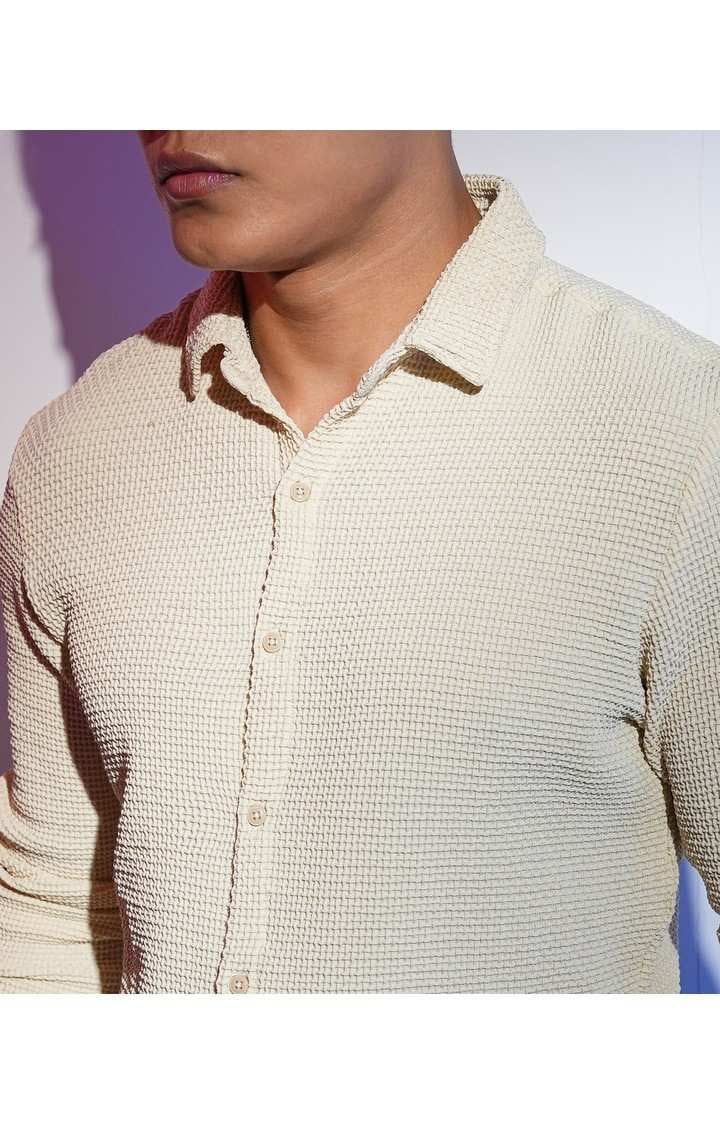 Men's White Solid Casual Shirts