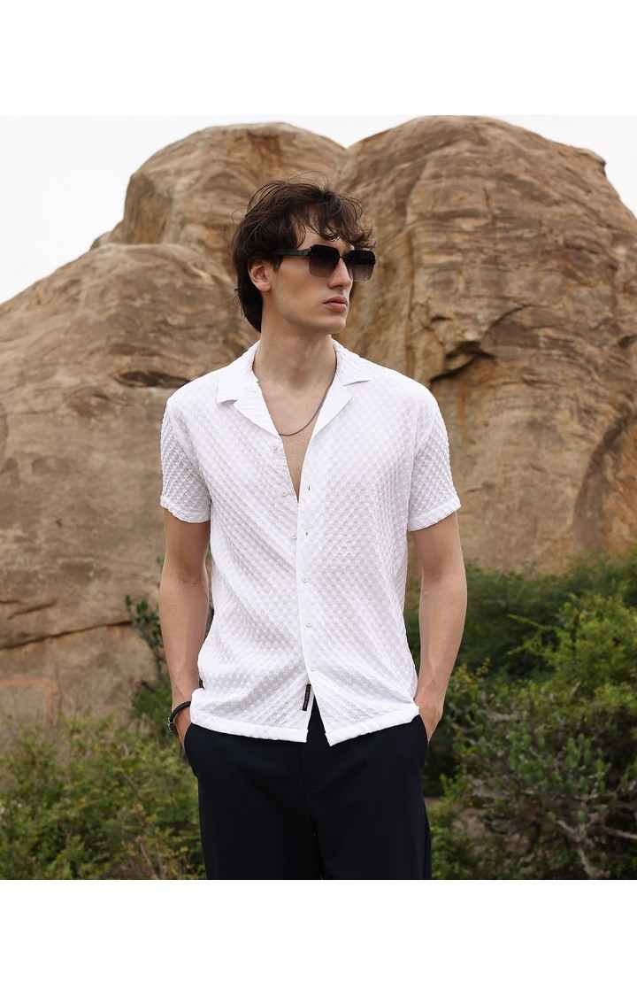 Men's White Solid Casual Shirts