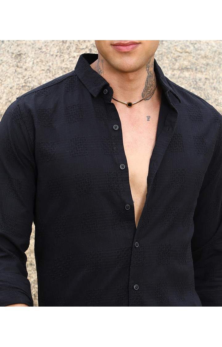Men's Black Solid Casual Shirts