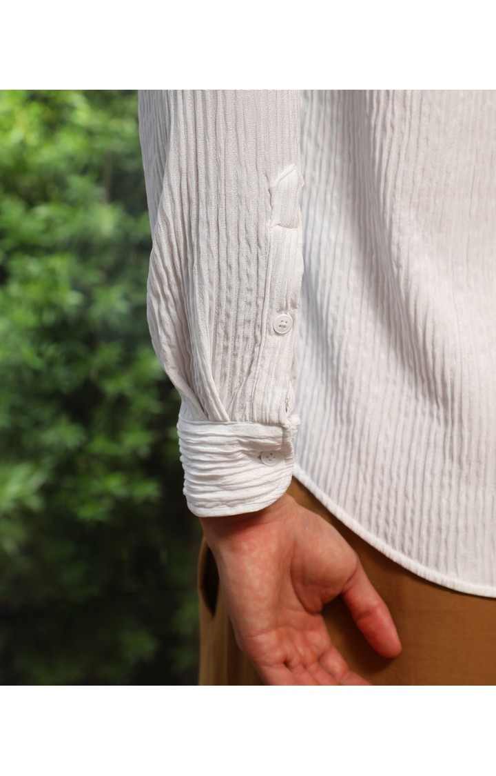 Men's White Solid Casual Shirts