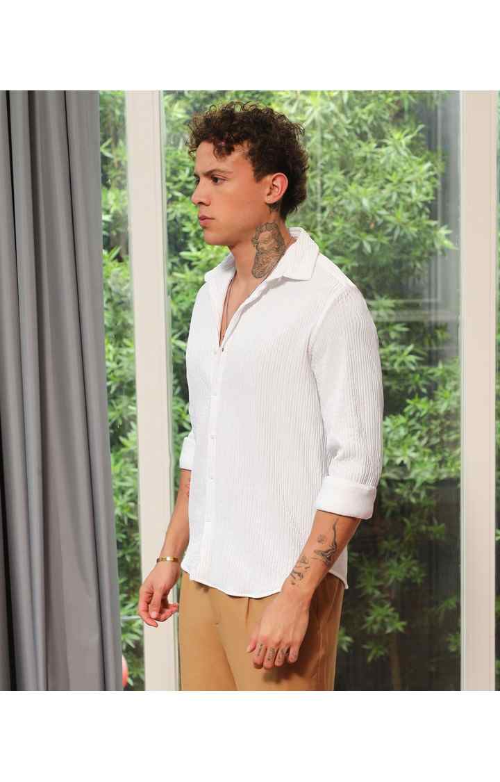 Men's White Solid Casual Shirts