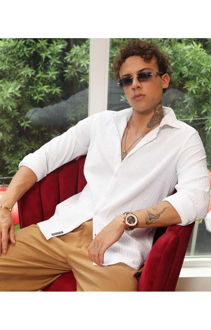 Men's White Solid Casual Shirts
