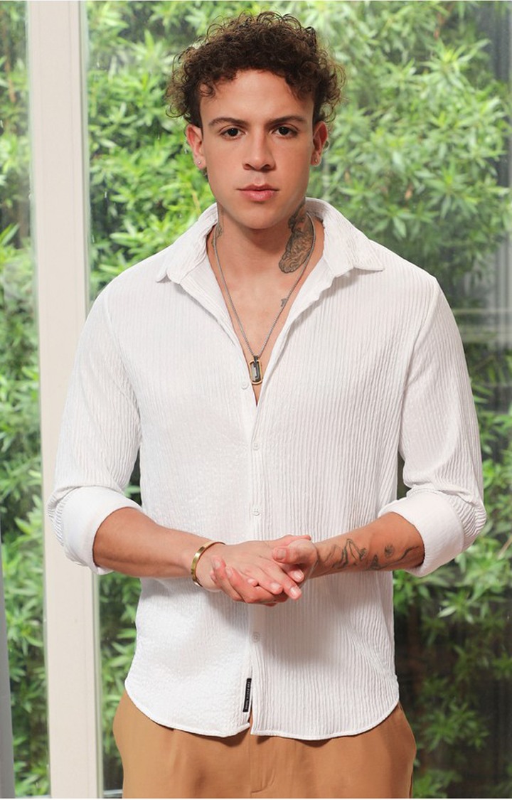 Men's White Solid Casual Shirts