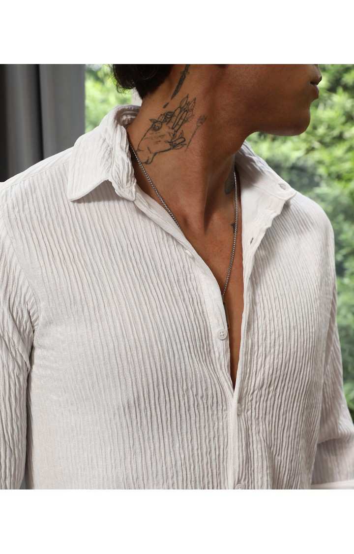 Men's White Solid Casual Shirts