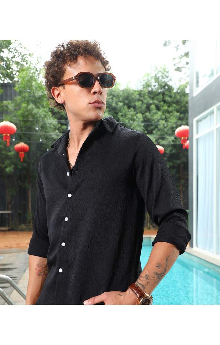 Men's Black Solid Casual Shirts