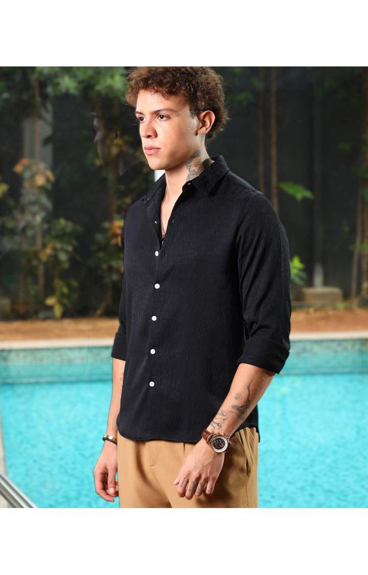 Men's Black Solid Casual Shirts