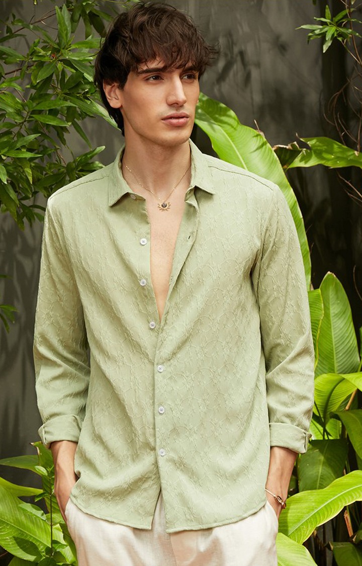 Men's Green Solid Casual Shirts