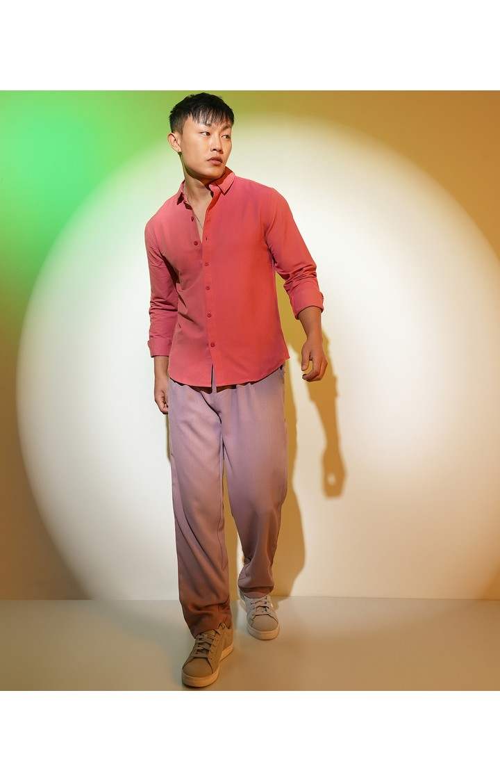 Men's Pink Solid Casual Shirts