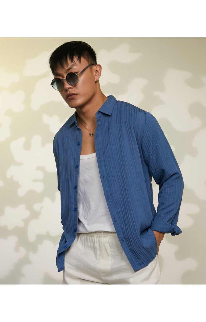 Men's Blue Solid Casual Shirts