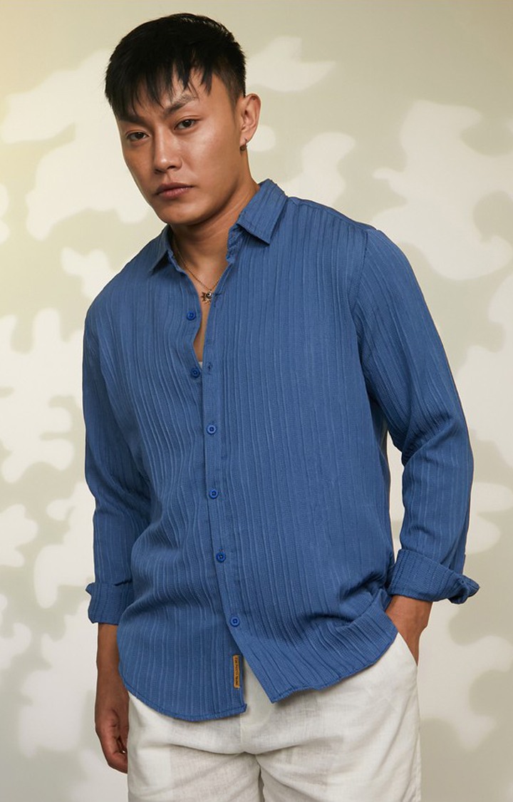Men's Blue Solid Casual Shirts