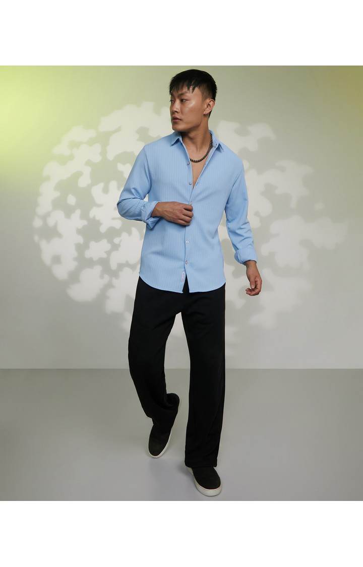 Men's Blue Solid Casual Shirts