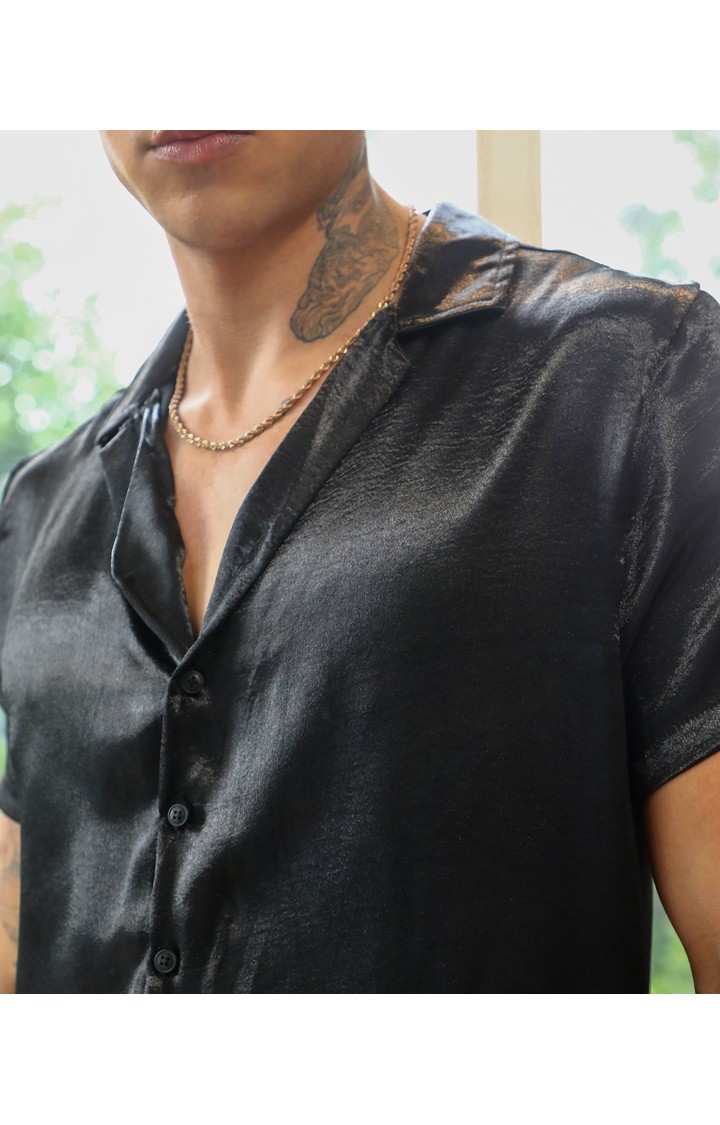 Men's Black Solid Casual Shirts