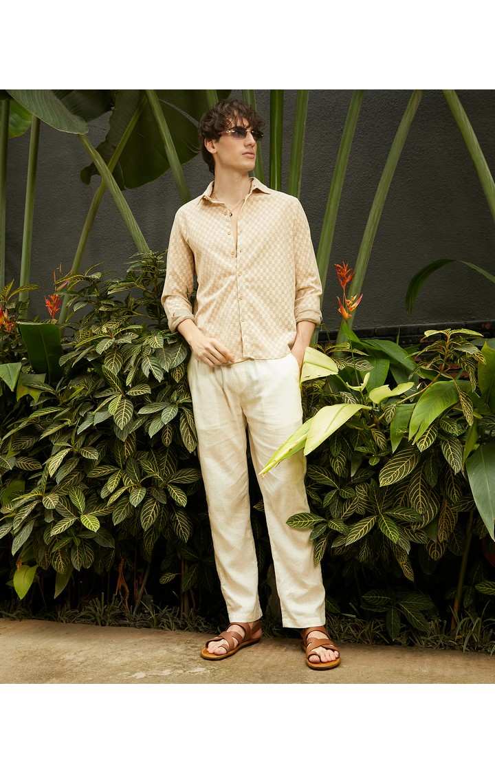 Men's Beige Solid Casual Shirts