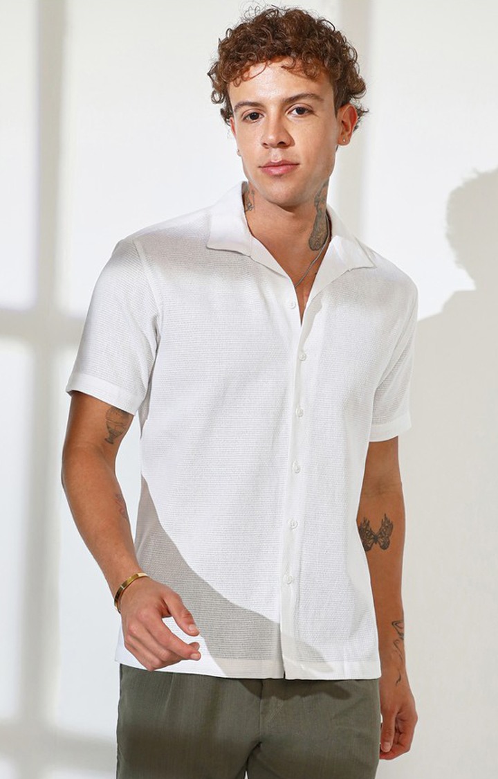 Men's White Solid Casual Shirts