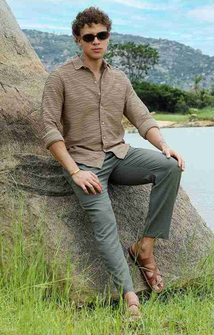 Men's Brown Solid Casual Shirts