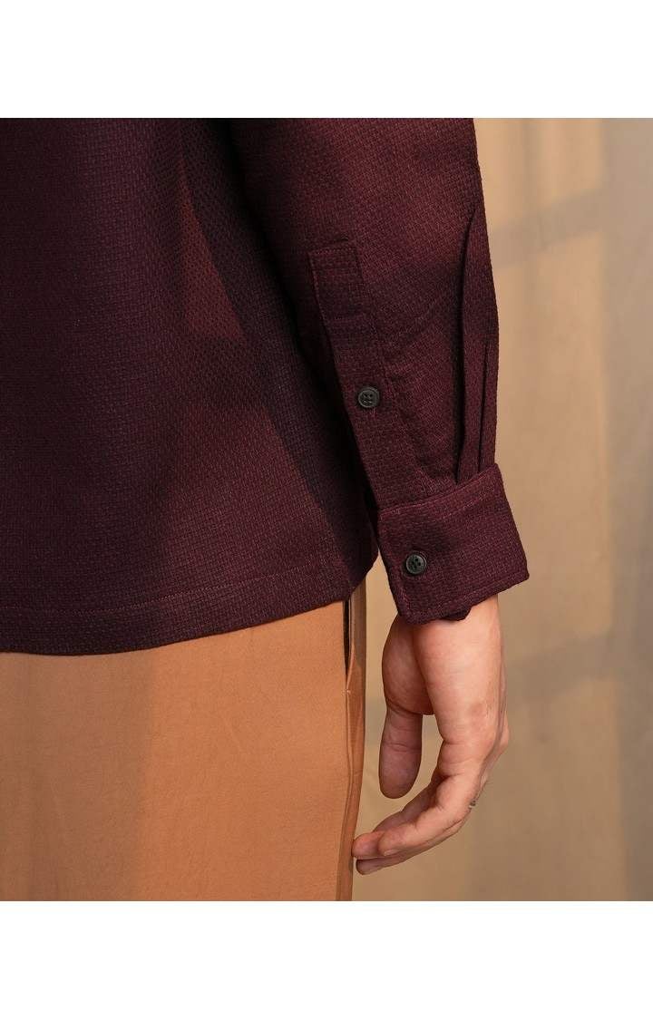 Men's Maroon Solid Casual Shirts