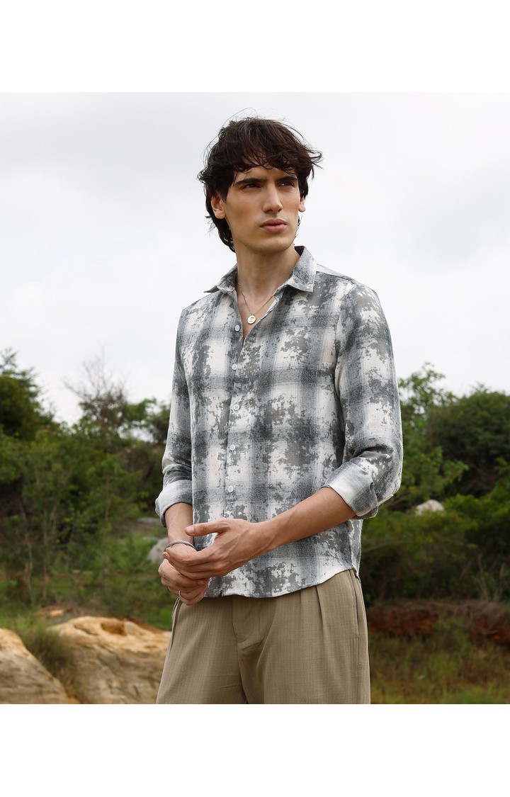 Men's Grey Checked Casual Shirts