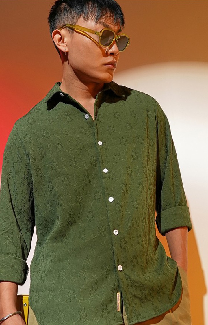 Men's Green Solid Casual Shirts