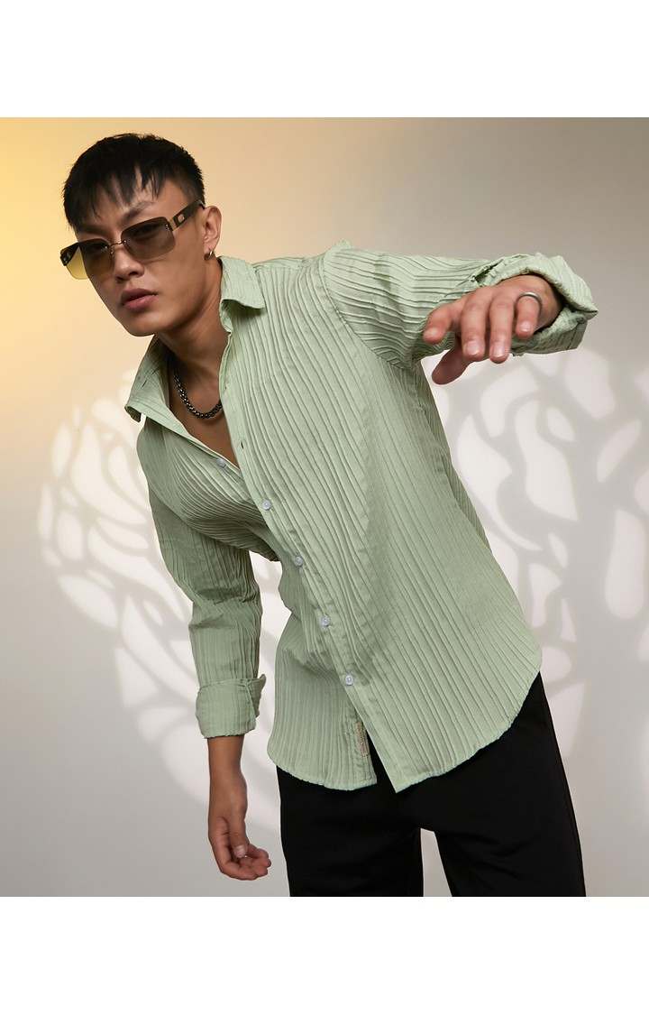 Men's Green Solid Casual Shirts