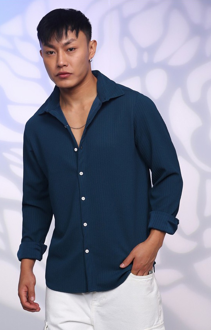 Men's Navy Solid Casual Shirts