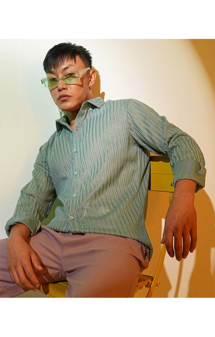 Men's Green Solid Casual Shirts