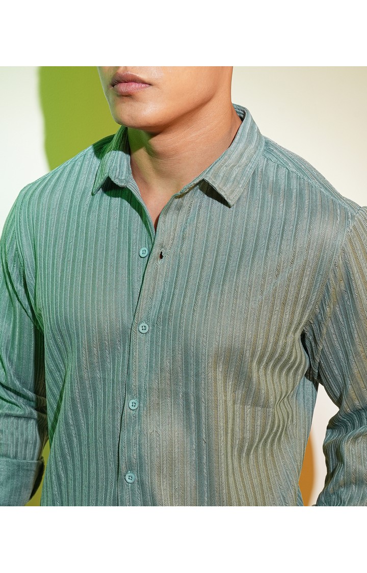 Men's Green Solid Casual Shirts