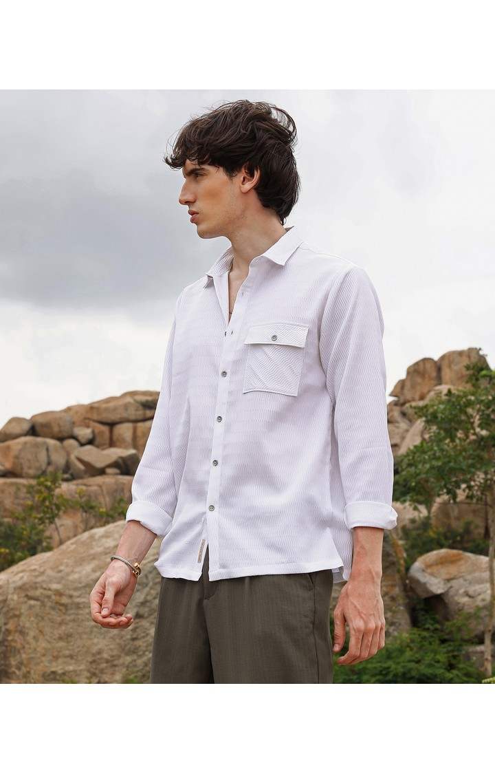 Men's White Solid Casual Shirts
