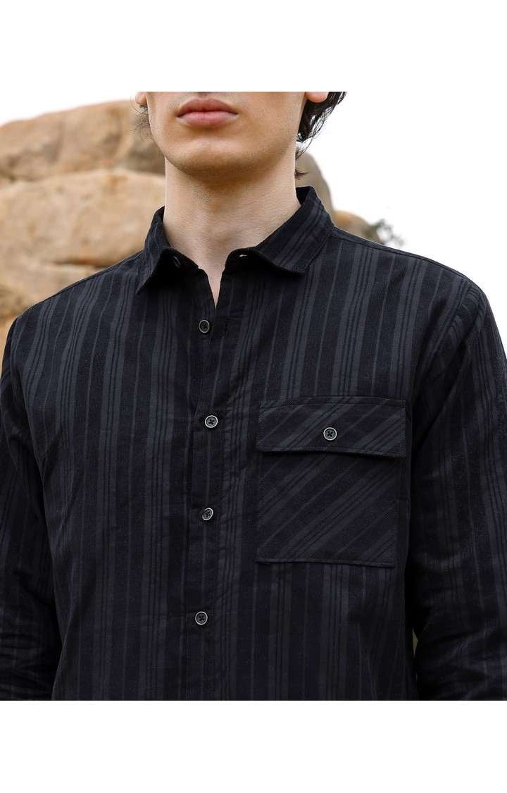 Men's Black Solid Casual Shirts