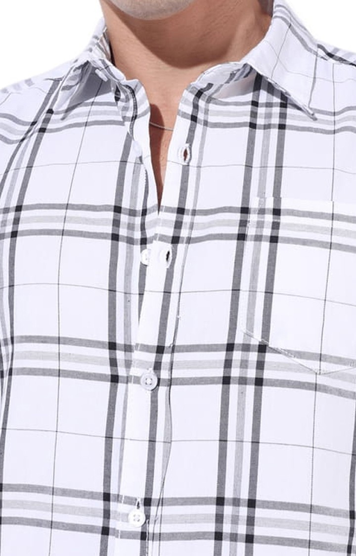 Men's White Checked Casual Shirts
