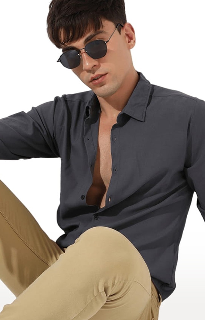 Men's Charcoal Grey Cotton Solid Casual Shirt