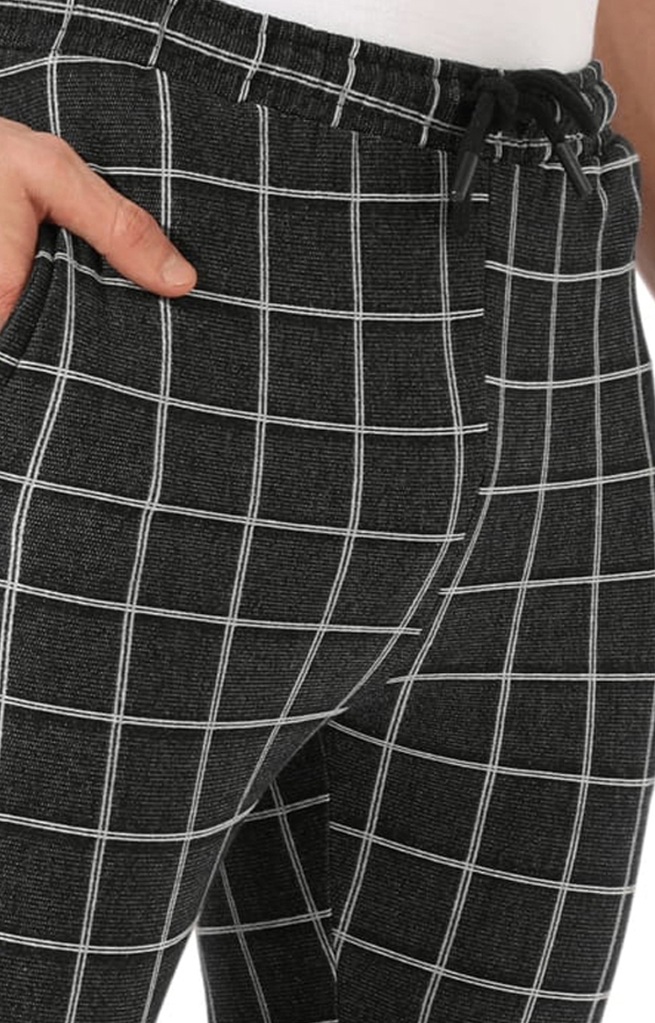 Men's Black Checkered Regular Fit Trackpant