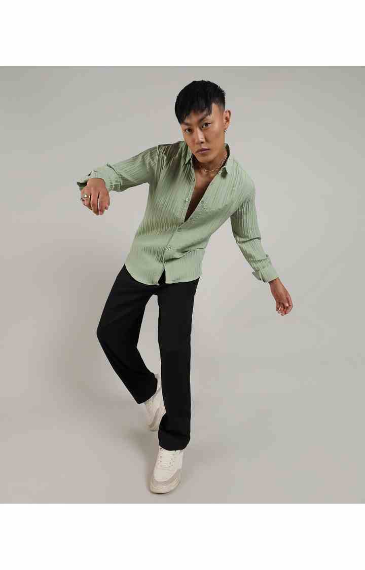 Men's Green Solid Casual Shirts