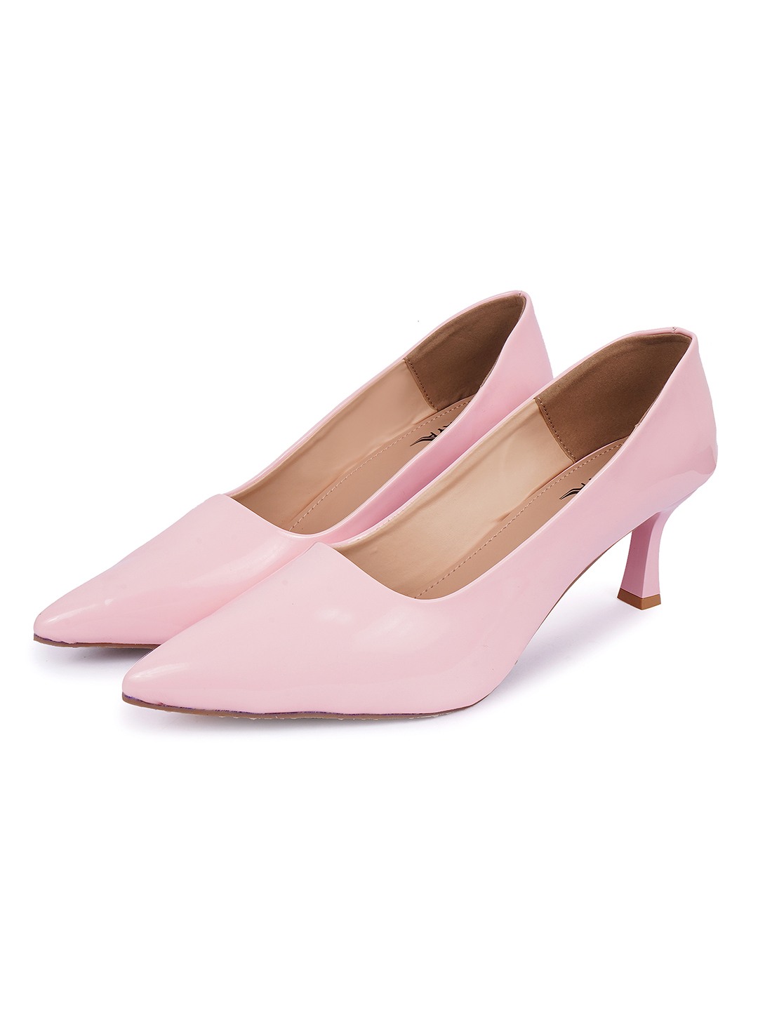 Pointed backstrap Pumps