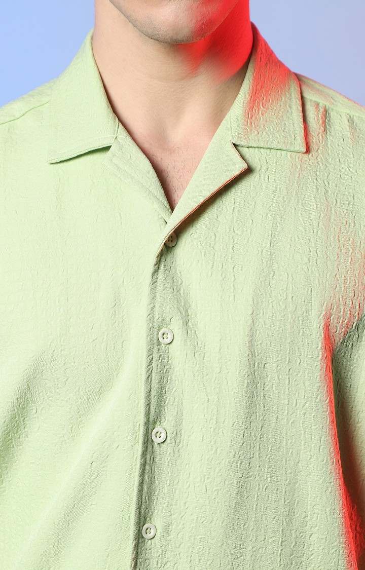 Men's Green Solid Casual Shirts