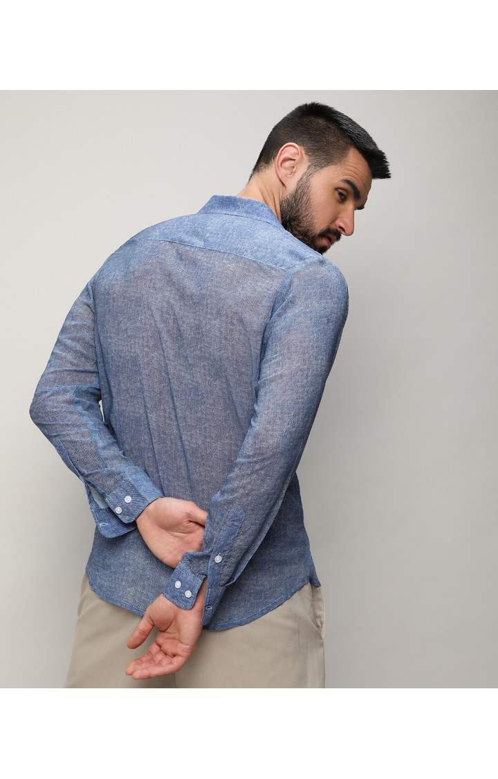 Men's Blue Solid Casual Shirts