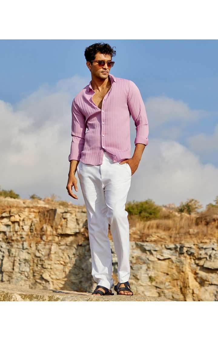 Men's Pink Solid Casual Shirts