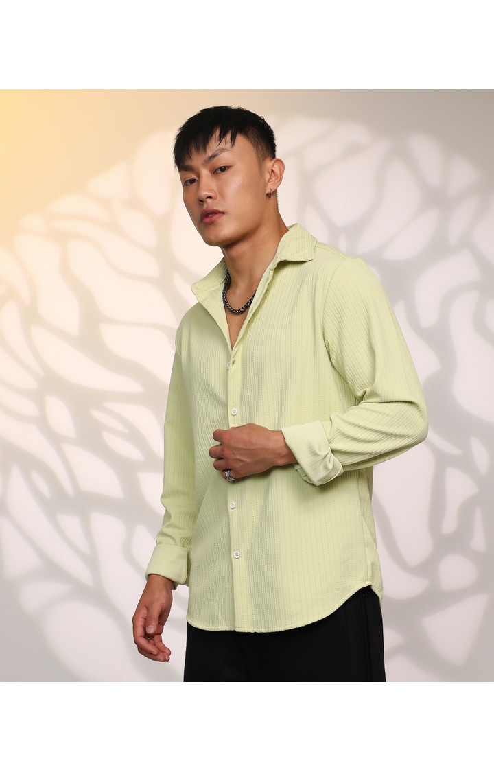 Men's Green Solid Casual Shirts
